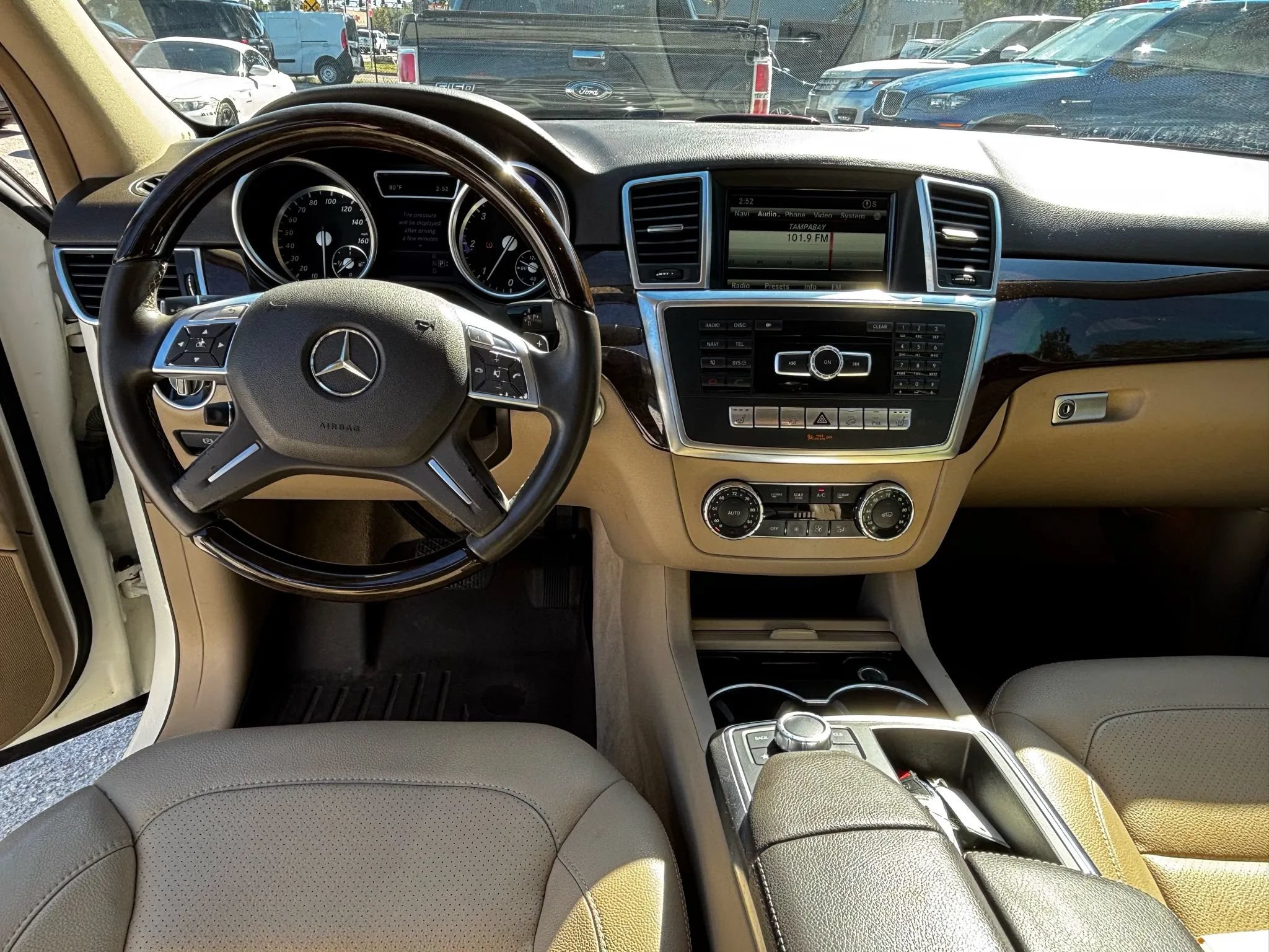 Used 2014 Mercedes-Benz ML 350 BlueTEC 4MATIC image 12