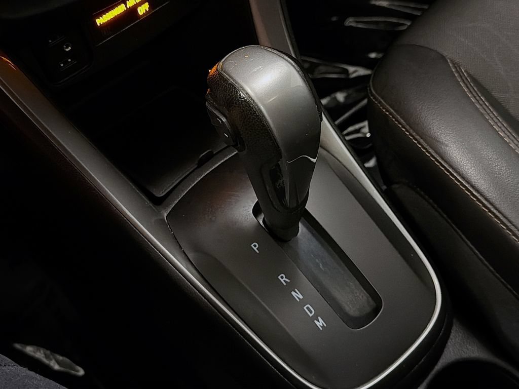 Used 2020 Chevrolet Trax LT w/ Sun & Sound Package FWD image 19