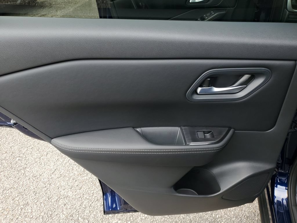 New 2026 Nissan Rogue SV FWD image 10