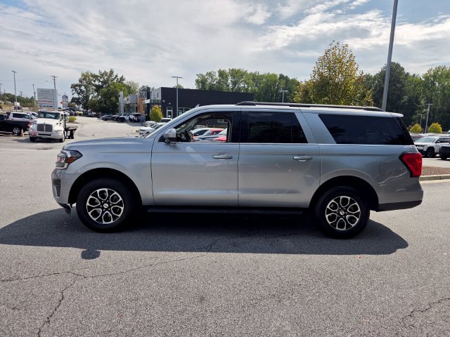 Used 2024 Ford Expedition Max XLT RWD image 4