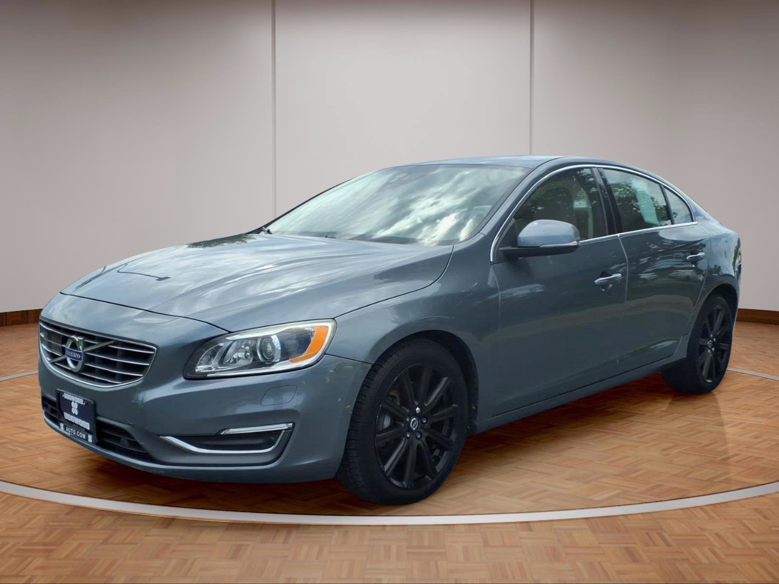 Used 2017 Volvo S60 T5 Inscription Platinum w/ Climate Package AWD/4WD image 3