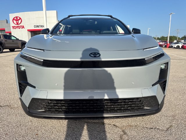 New 2026 Toyota C-HR AWD/4WD image 11