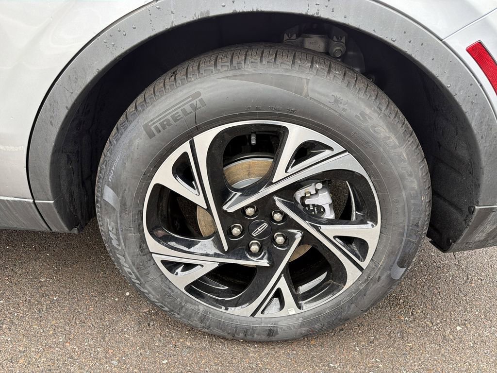 New 2026 Lincoln Nautilus Premier w/ Equipment Group 102A image 13