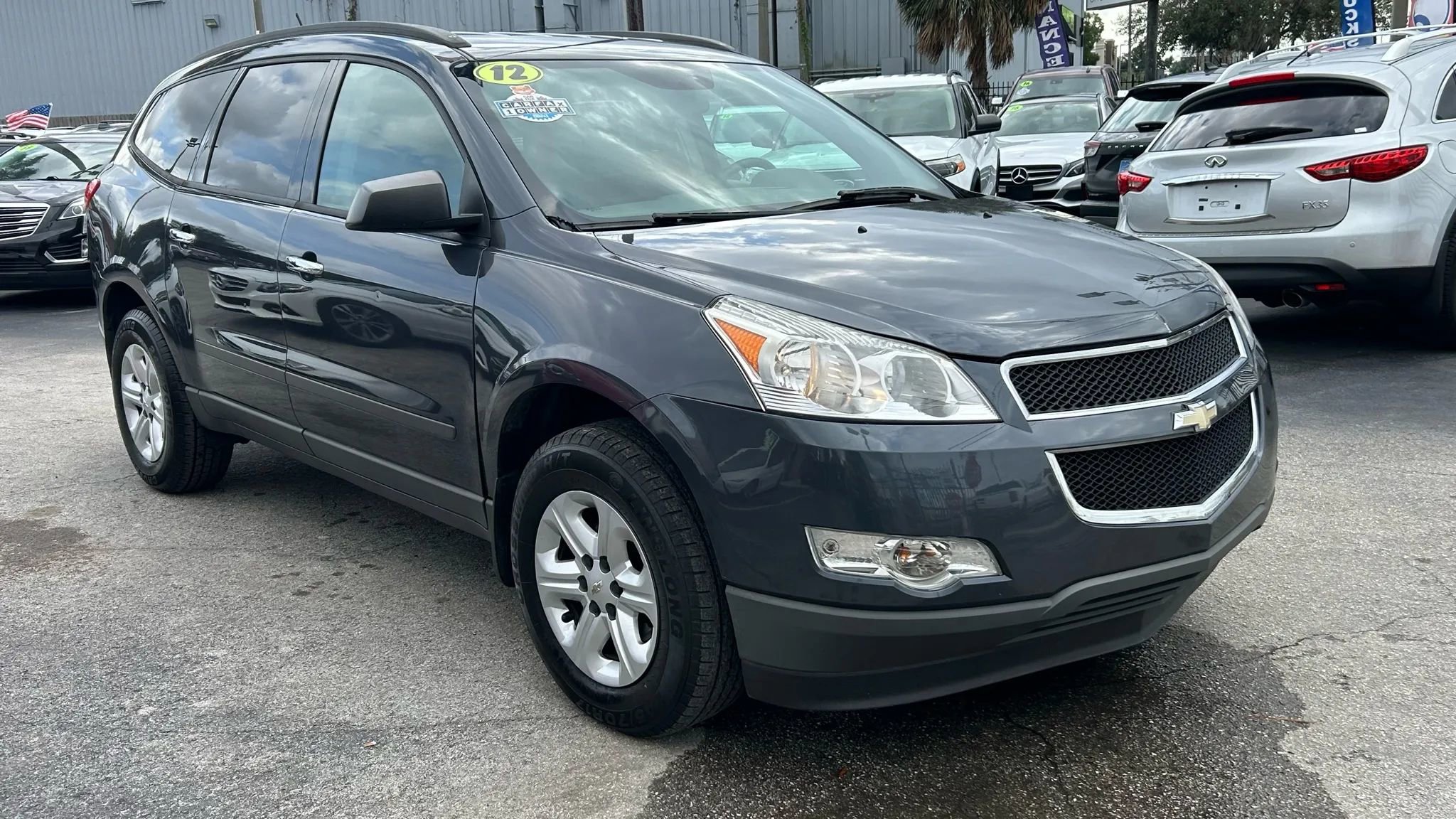 Used 2012 Chevrolet Traverse LS FWD image 4