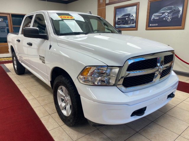 Used 2022 RAM 1500 Classic SLT w/ Electronics Group image 5