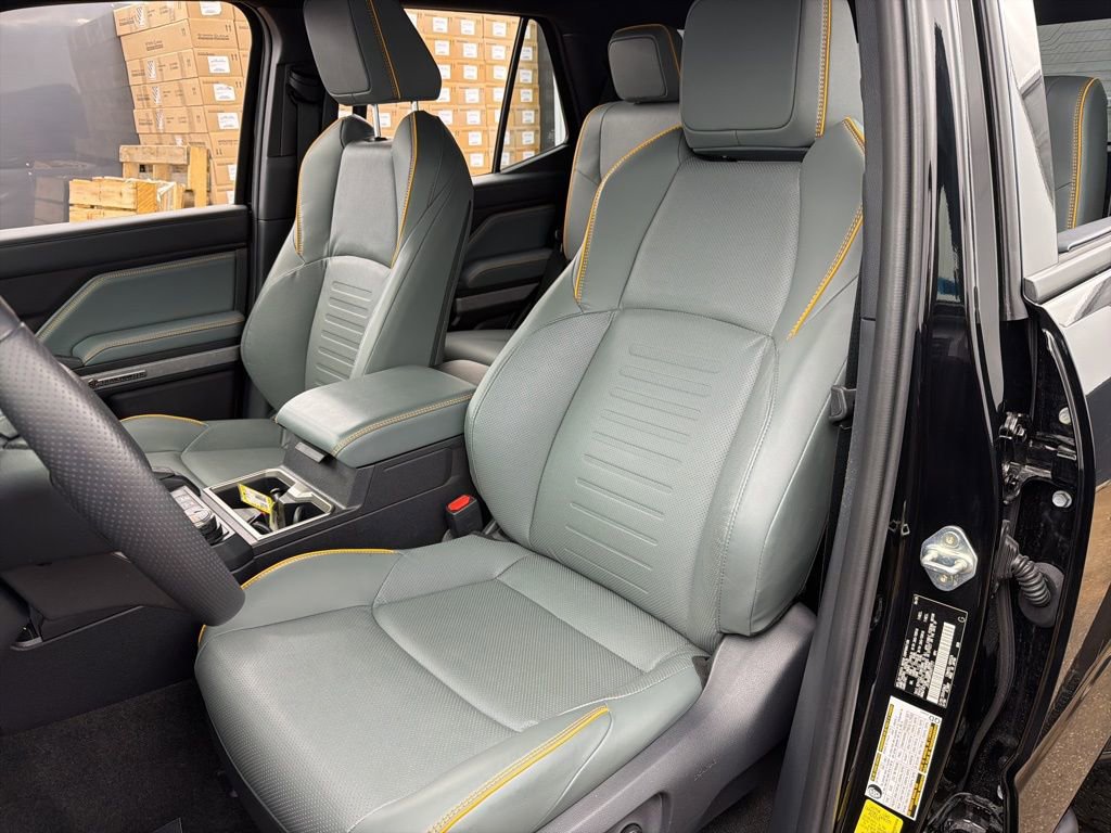 Used 2025 Toyota 4Runner Trailhunter image 24