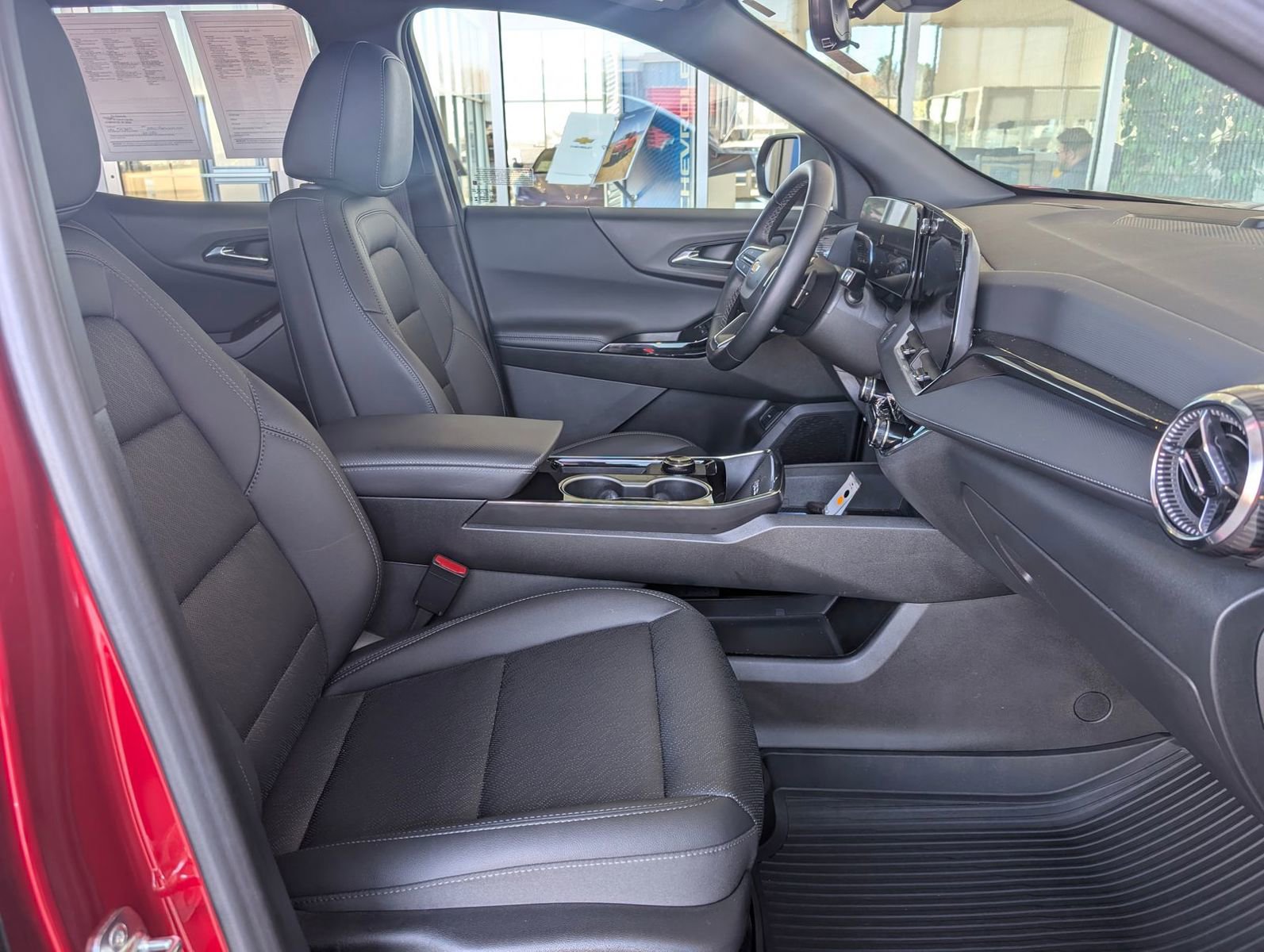 Certified 2026 Chevrolet Equinox LT w/ Convenience Package II image 36