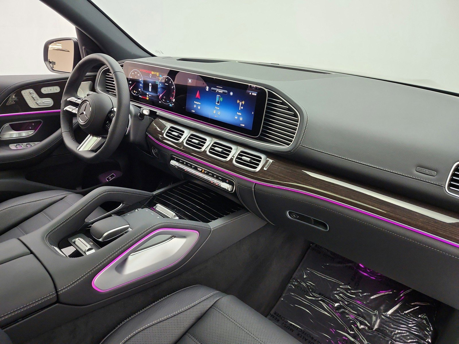 New 2026 Mercedes-Benz GLS 580 4MATIC image 15