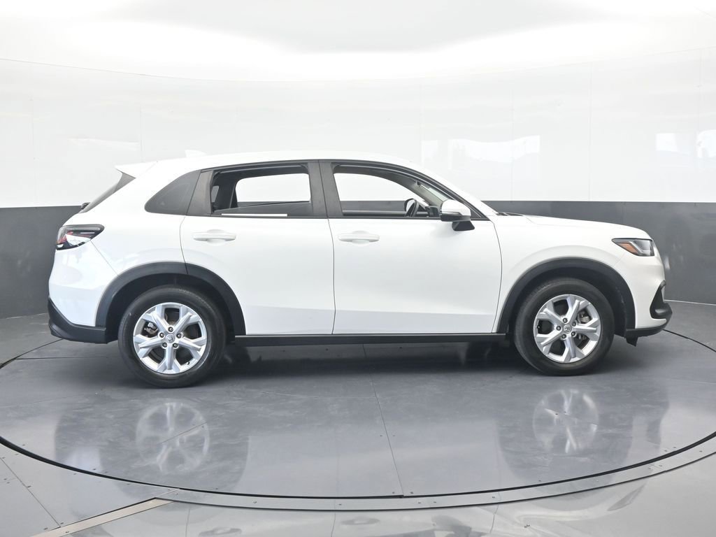 Used 2023 Honda HR-V LX image 7