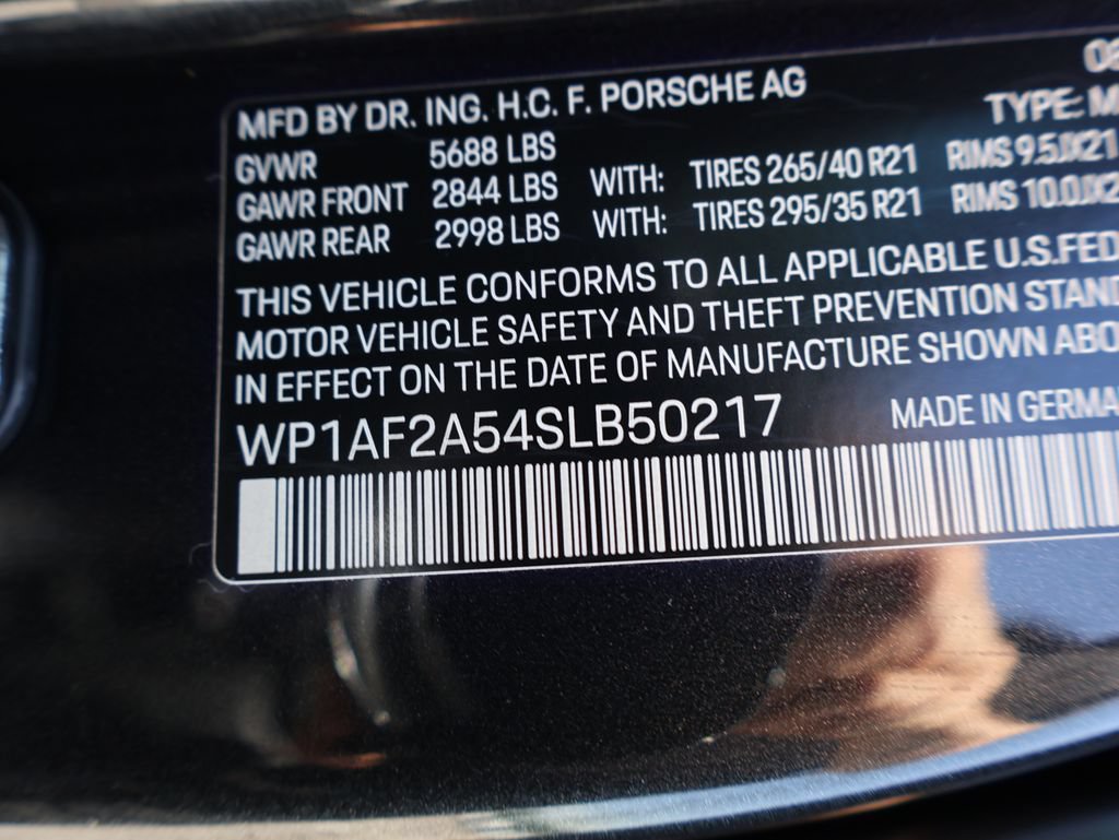 Certified 2025 Porsche Macan GTS AWD/4WD image 39