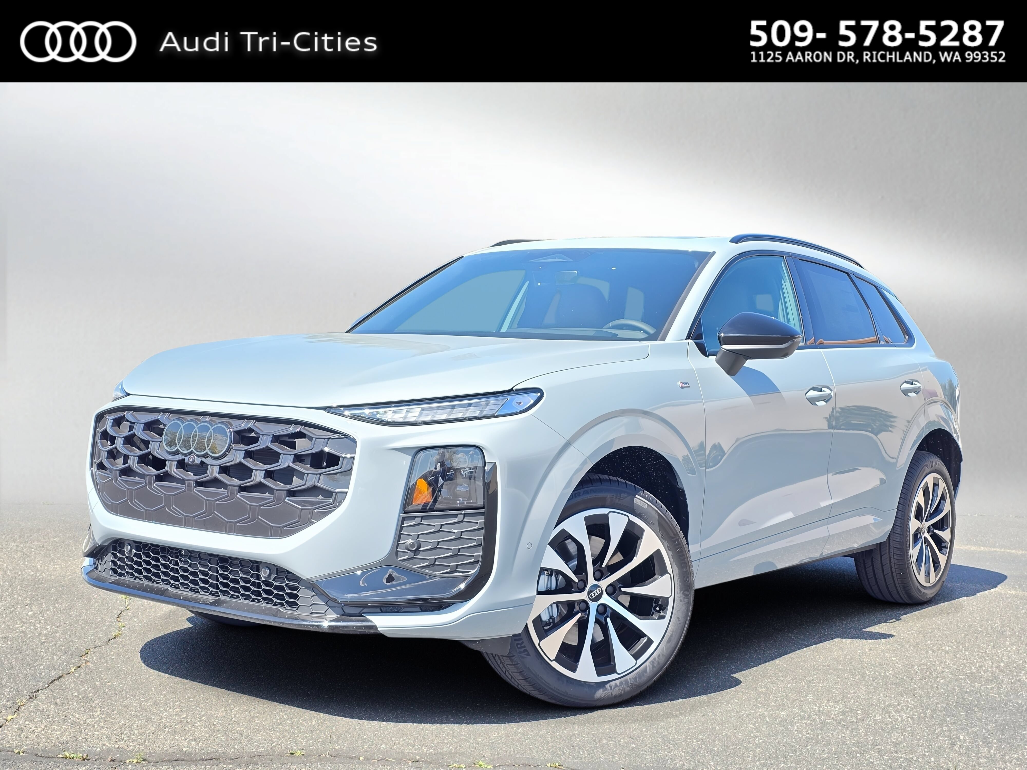 New 2026 Audi Q3 quattro 2.0T AWD/4WD image 1