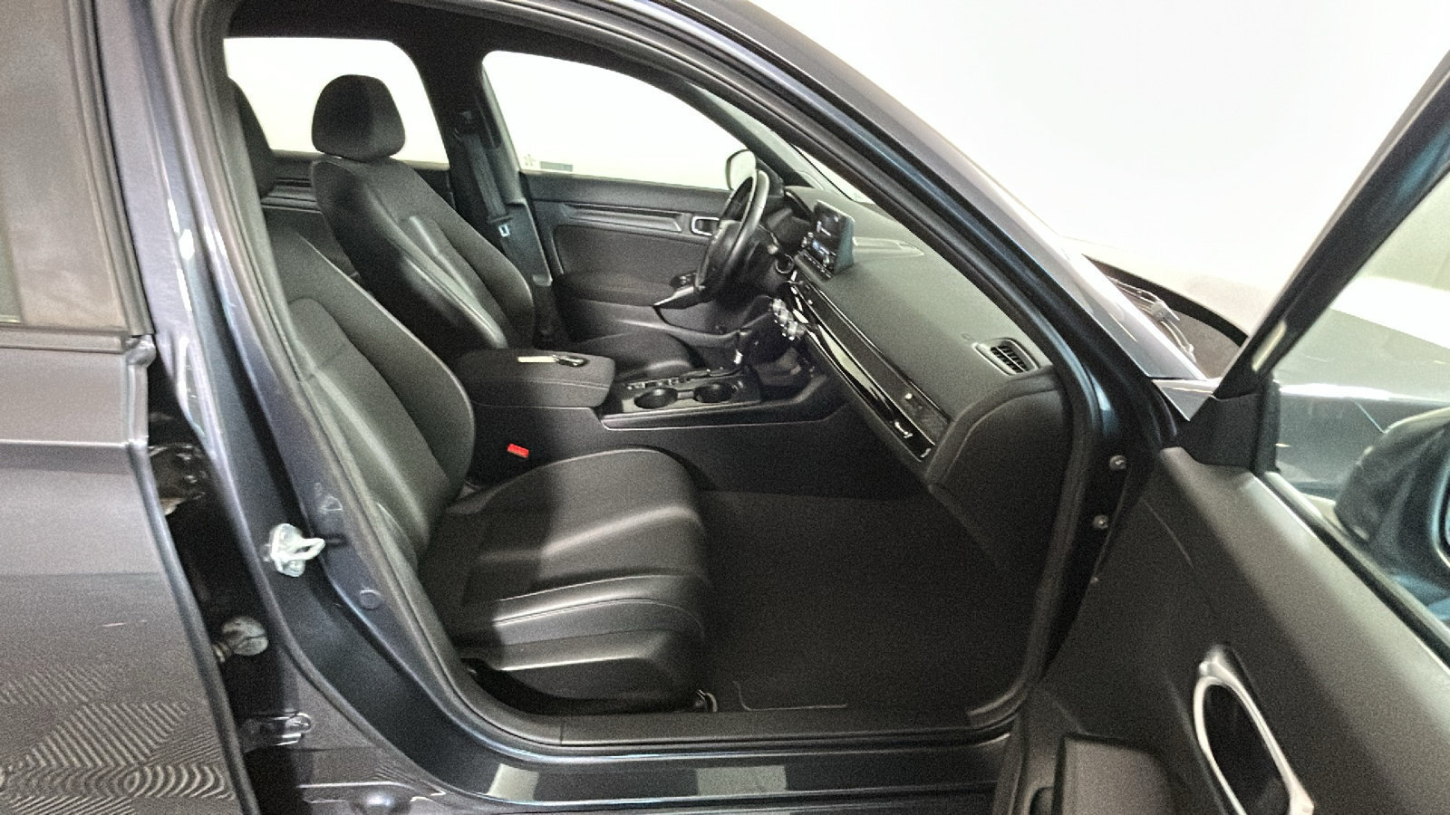 Used 2022 Honda Civic Sport image 35