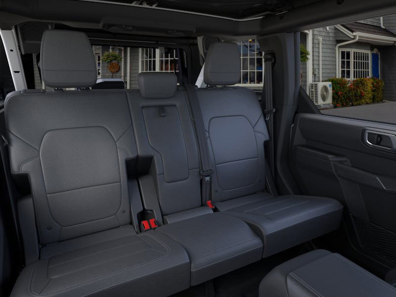 New 2025 Ford Bronco Outer Banks w/ Sasquatch Package image 11