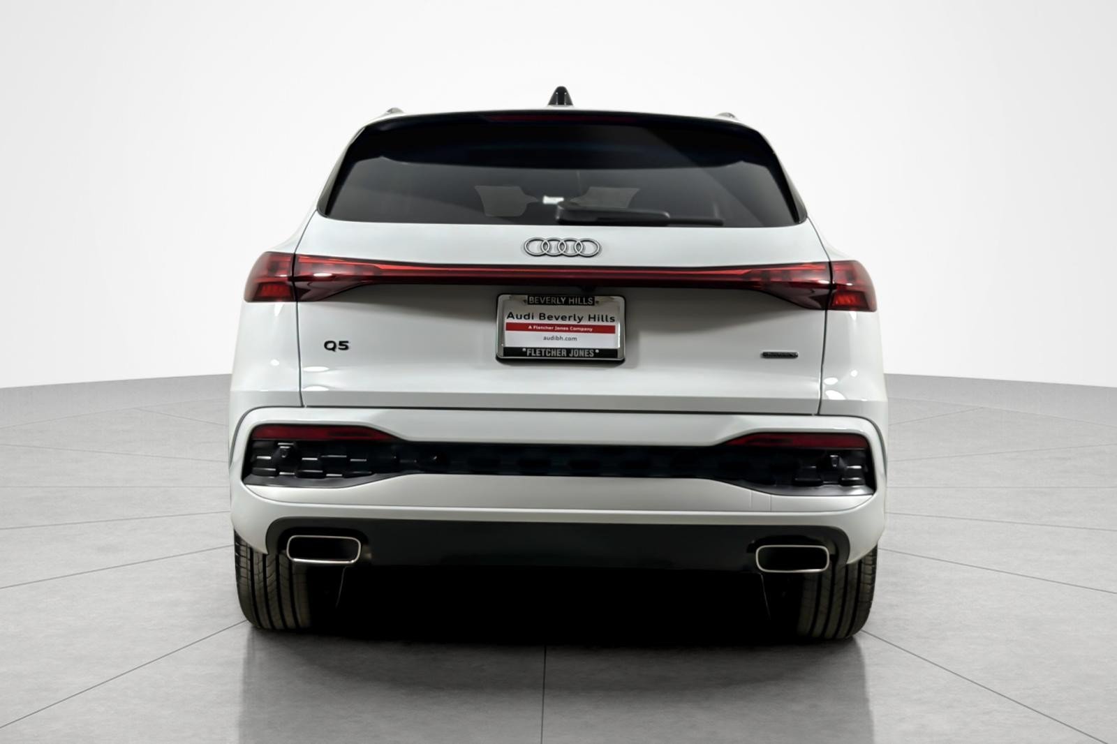 Used 2025 Audi Q5 Premium Plus w/ Premium Plus AWD/4WD image 4