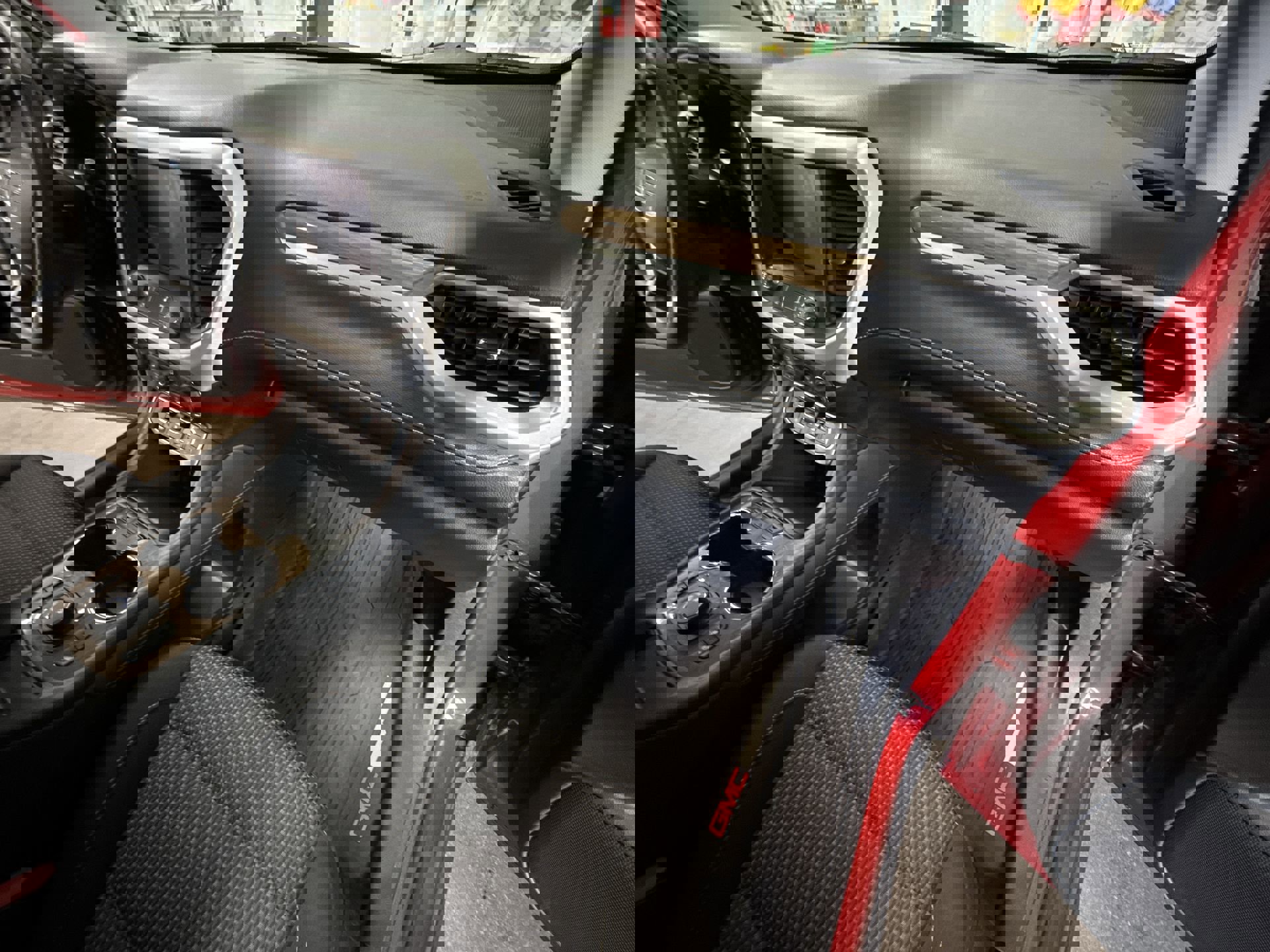 Used 2023 GMC Acadia SLE w/ Driver Convenience Package image 26