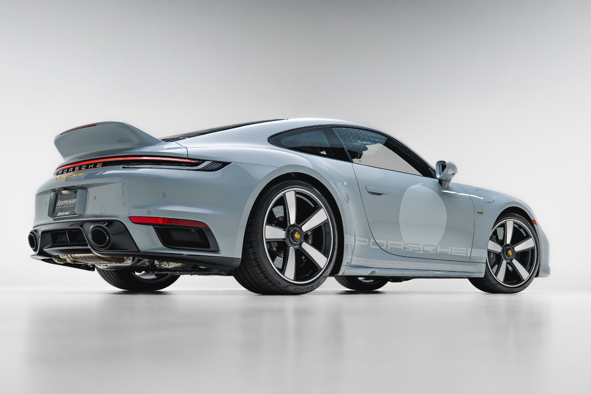 Used 2023 Porsche 911 Sport Classic RWD image 28