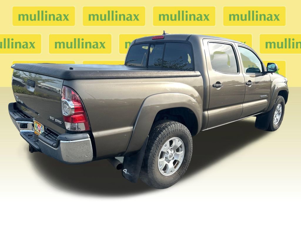 Used 2015 Toyota Tacoma 4x4 Double Cab w/ SR5 Package image 3