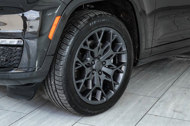 Used 2023 Jeep Grand Cherokee L Summit image 68