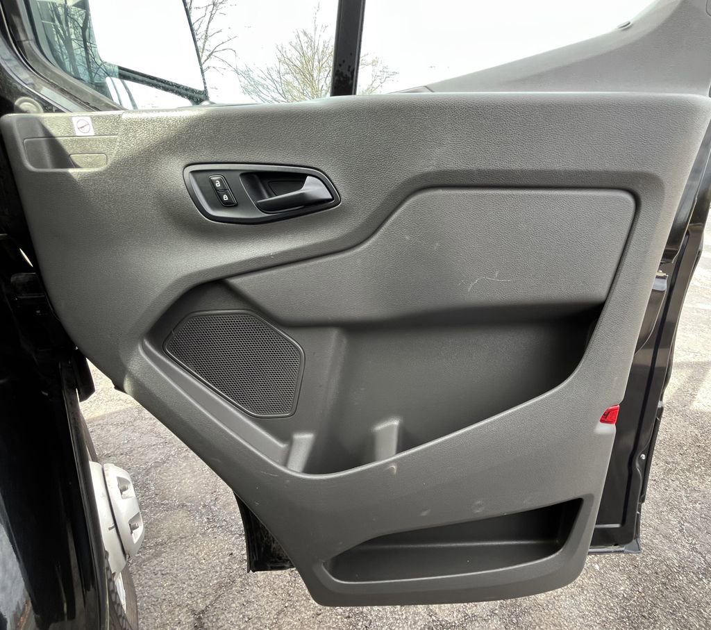 Used 2021 Ford Transit 350 XLT image 30