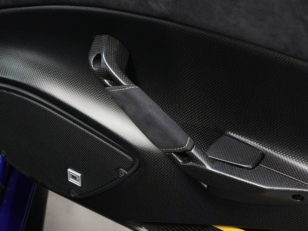 Certified 2019 Ferrari 488 Pista Coupe RWD image 34