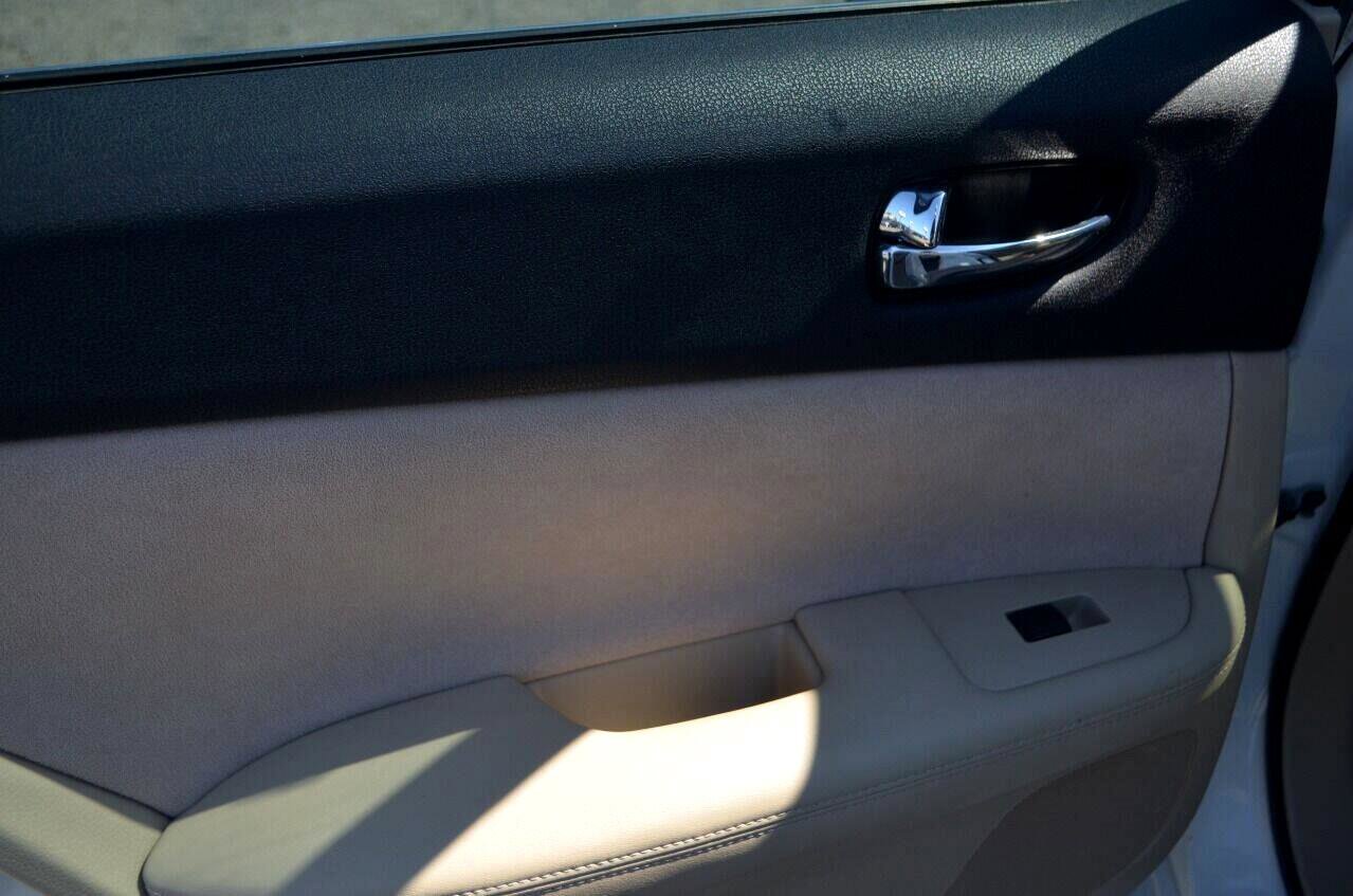 Used 2012 Nissan Maxima 3.5 S image 23