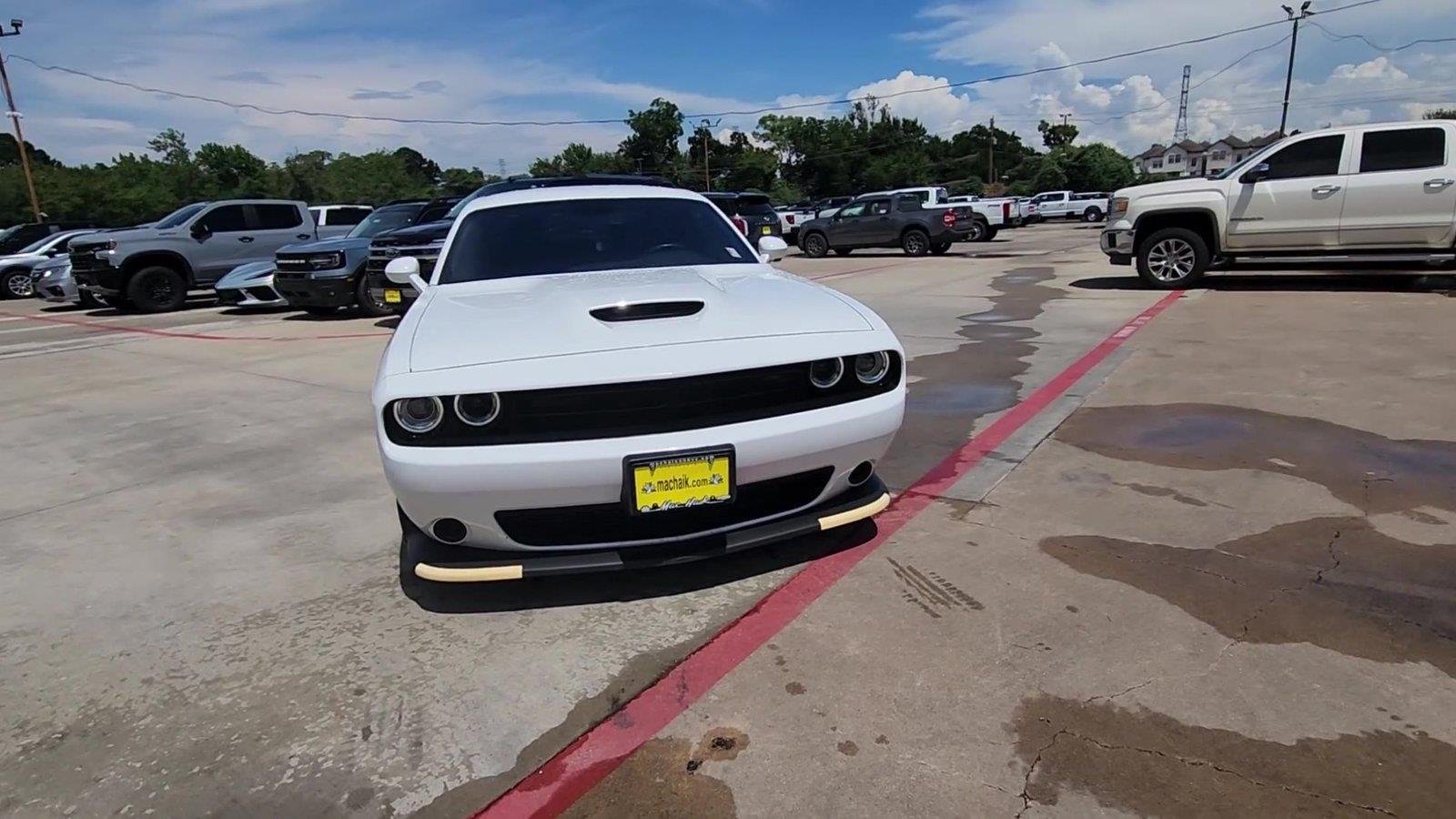 Used 2023 Dodge Challenger R/T w/ Blacktop Package RWD image 3