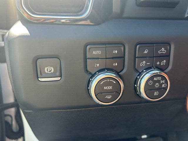 Used 2024 GMC Sierra 2500 Denali Ultimate AWD/4WD image 29