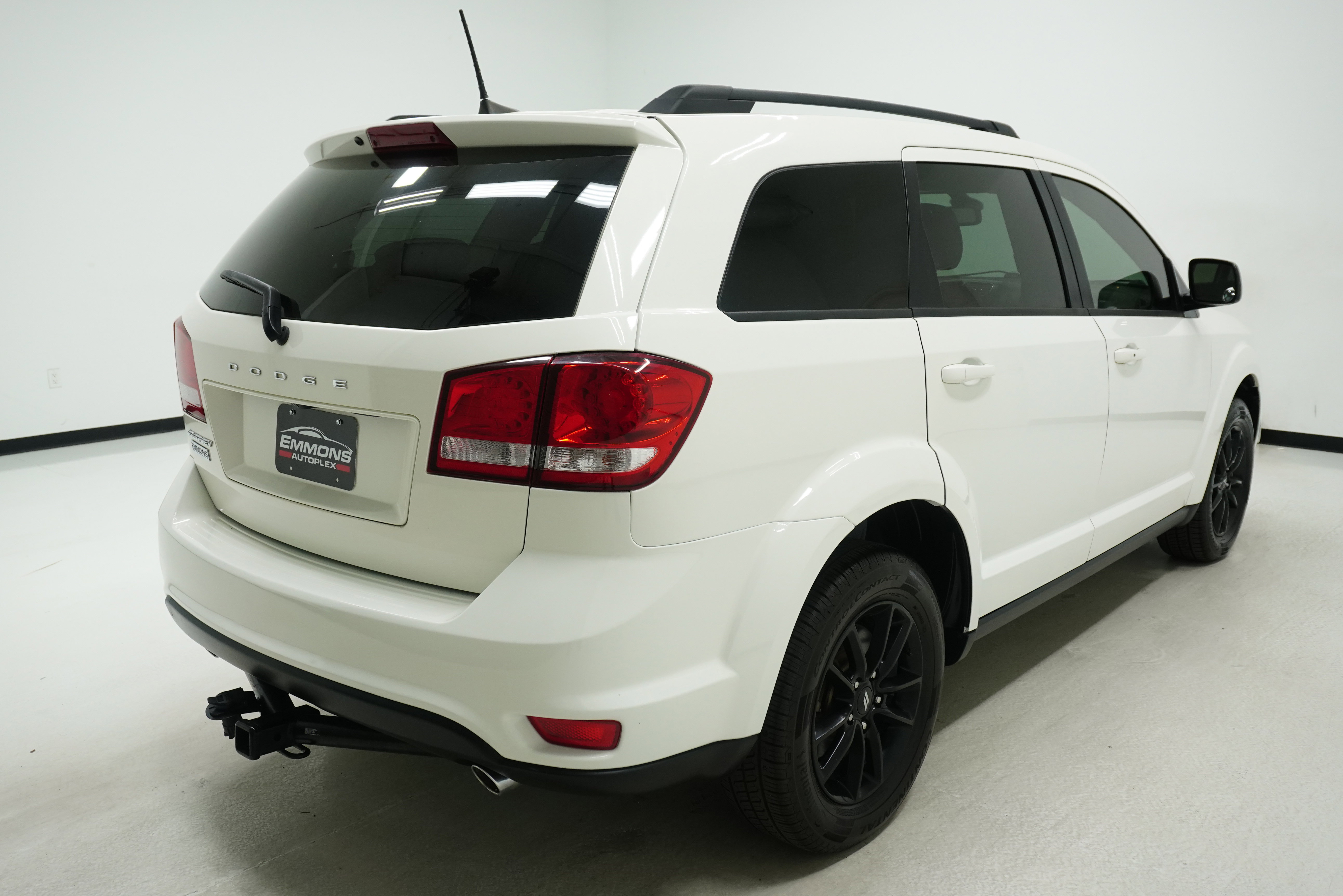 Used 2019 Dodge Journey SE w/ Connectivity Group image 4