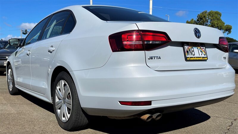 Used 2017 Volkswagen Jetta S FWD image 3