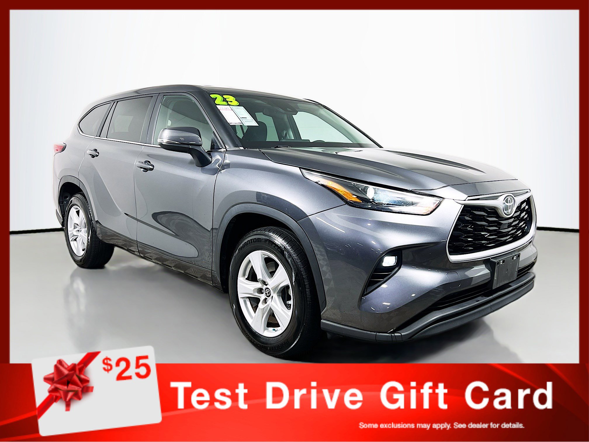 Used 2023 Toyota Highlander LE