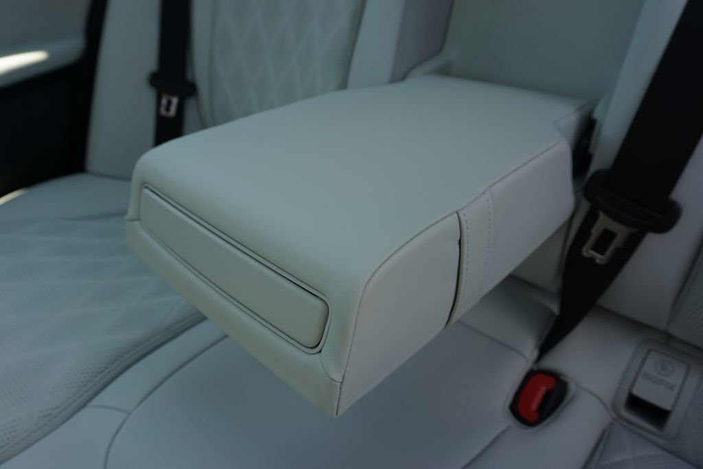 New 2026 Mercedes-Benz E 450 4MATIC All-Terrain Wagon image 51
