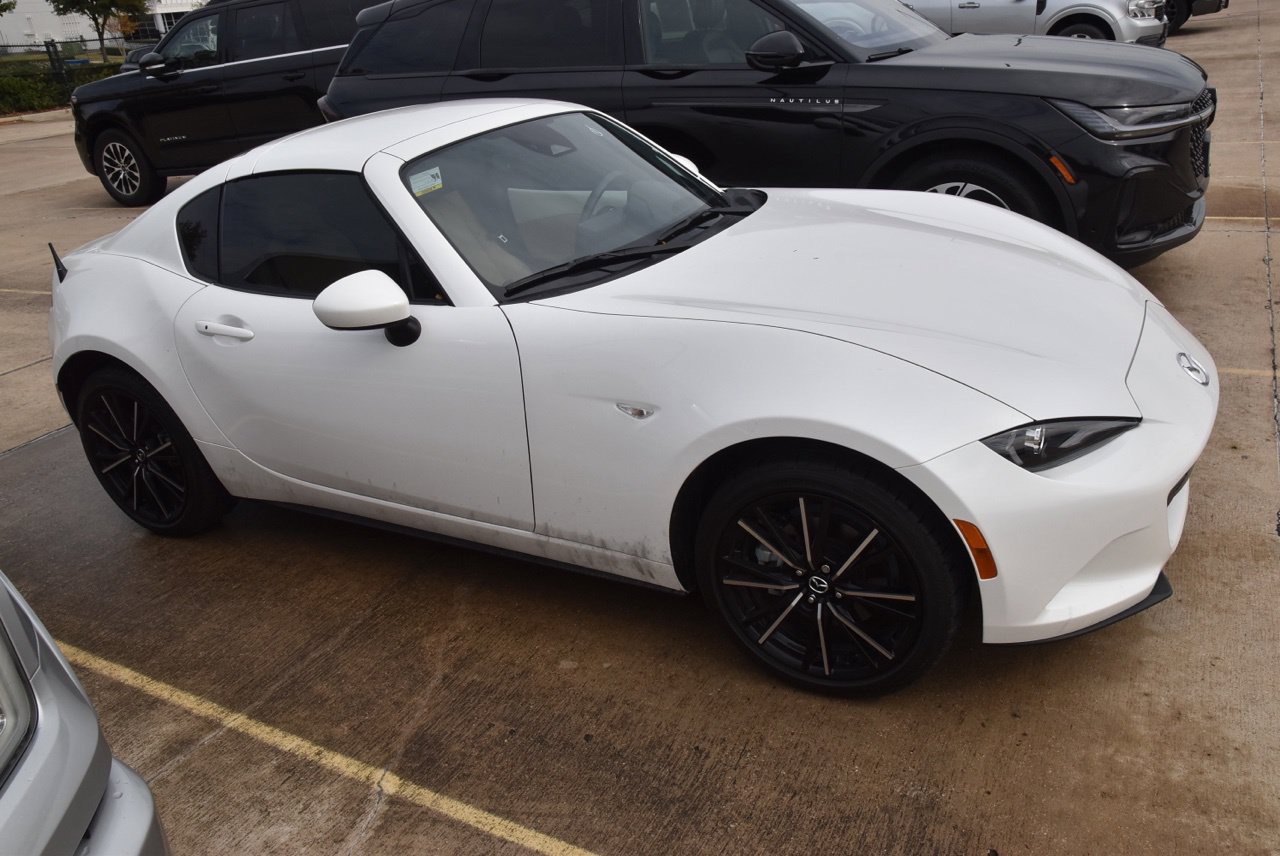 Used 2024 MAZDA MX-5 Miata RF Grand Touring RWD image 5