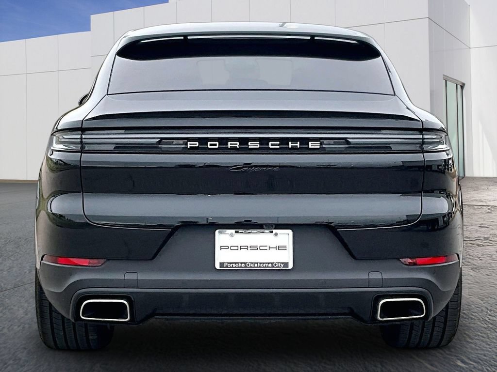 Certified 2024 Porsche Cayenne Coupe AWD/4WD image 6
