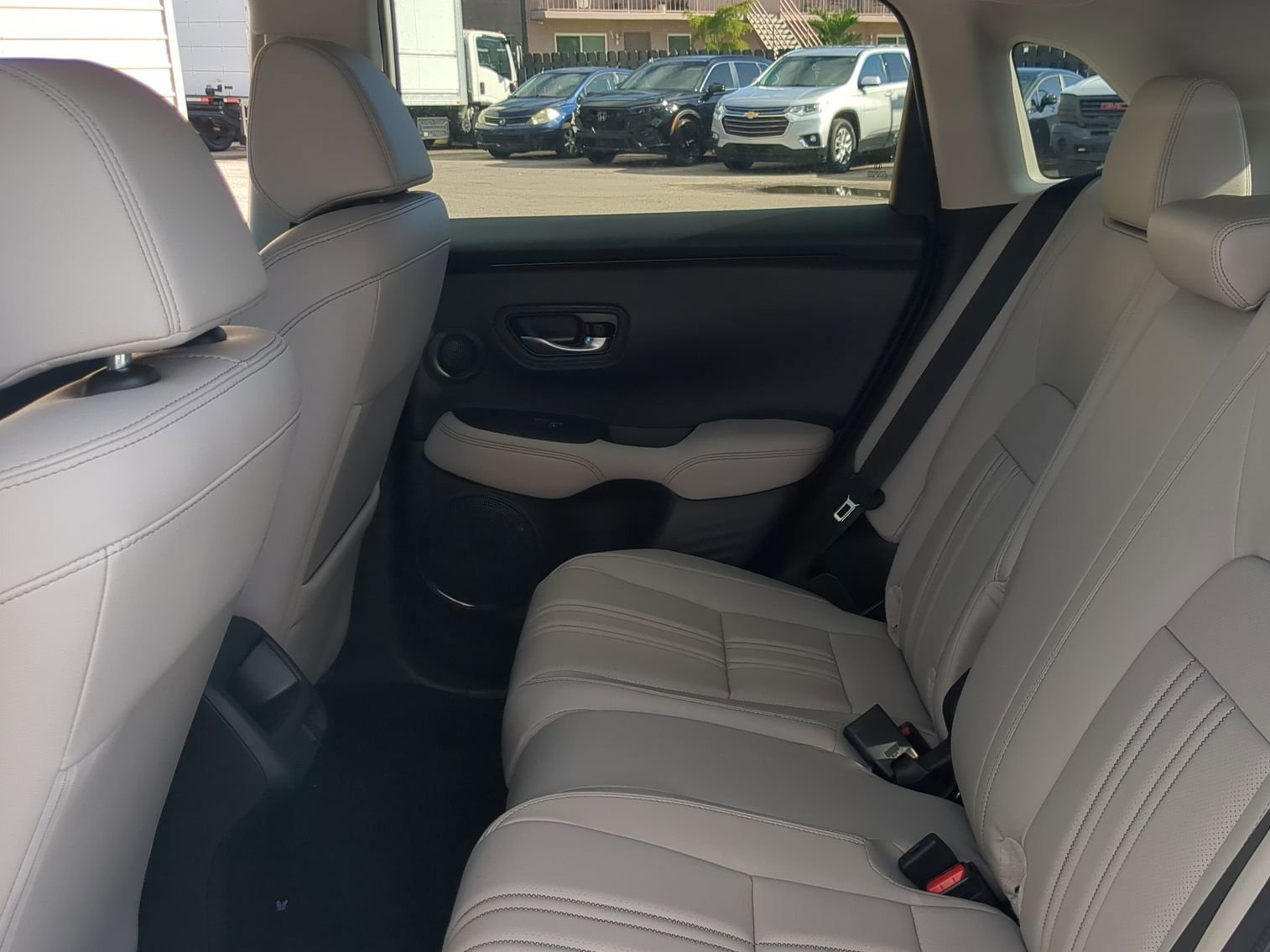 New 2027 Honda HR-V EX-L image 18
