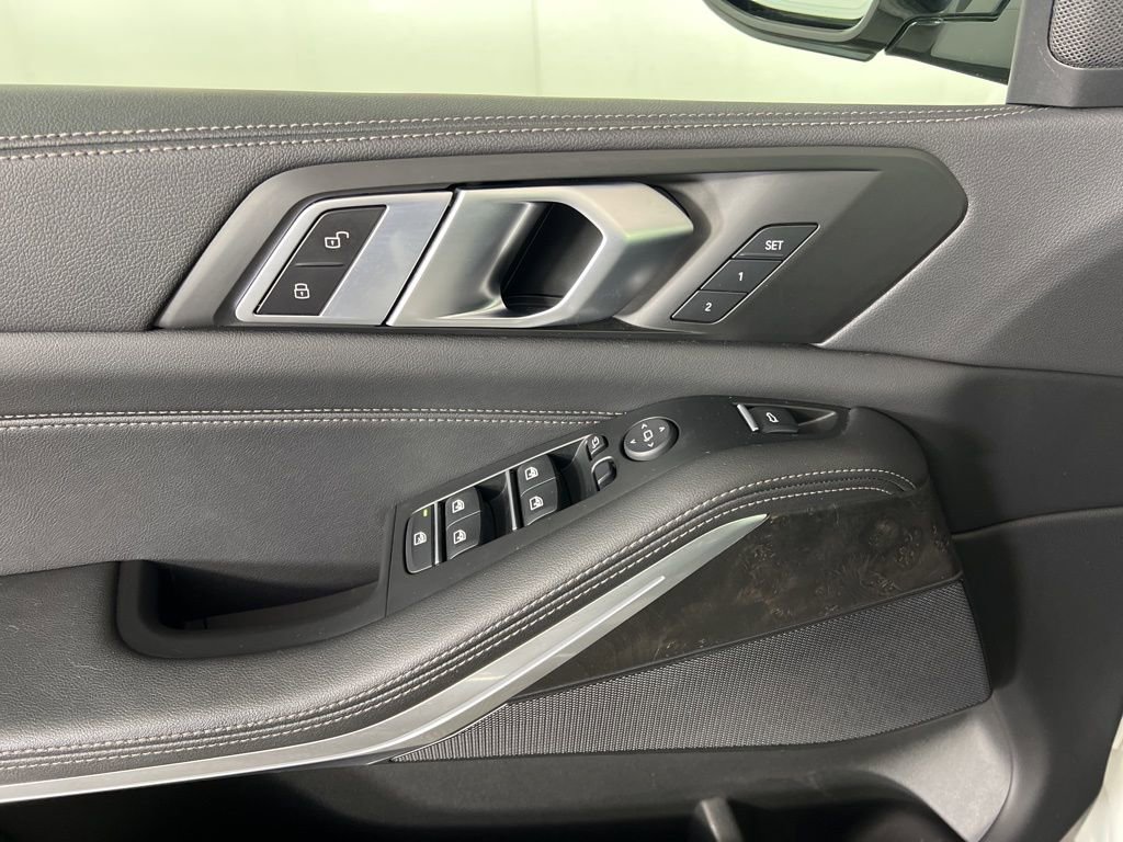 Certified 2023 BMW X5 xDrive40i w/ Premium Package image 17