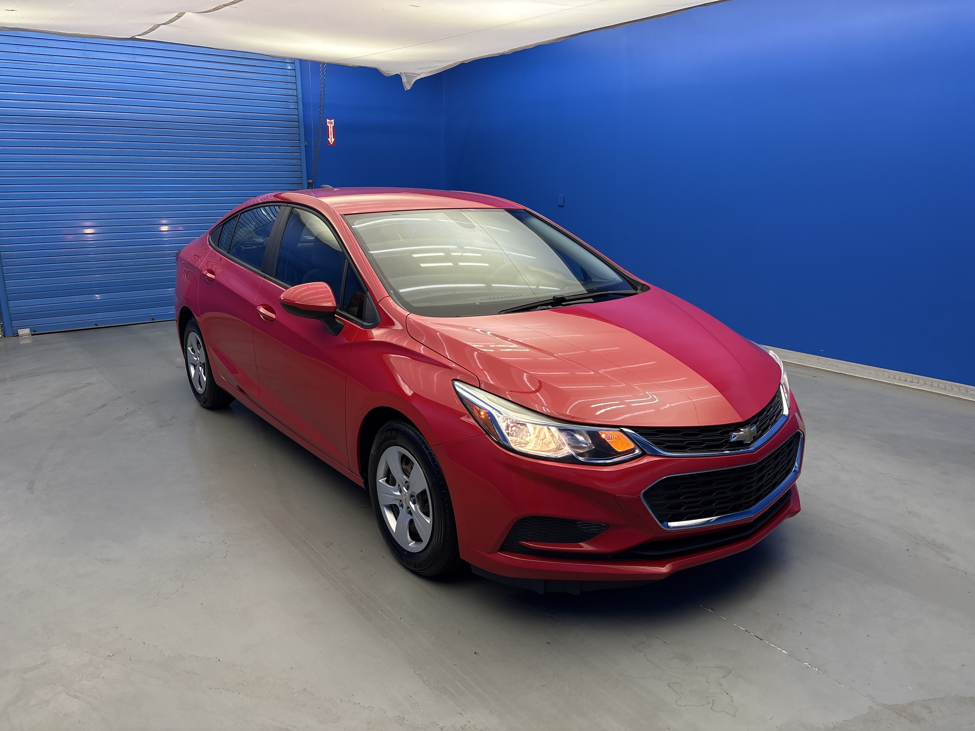Used 2018 Chevrolet Cruze LS FWD image 2