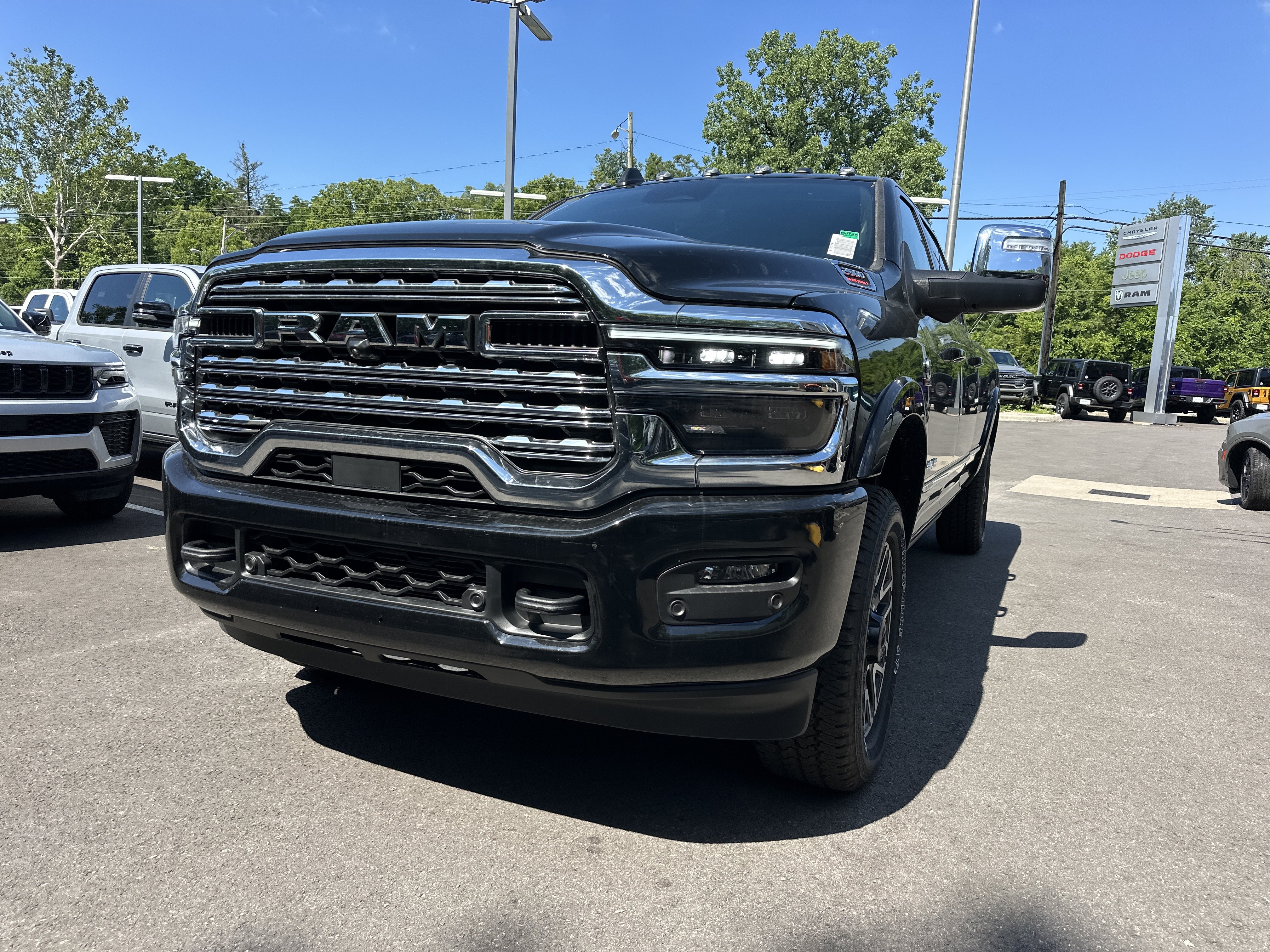 New 2026 RAM 2500 Limited AWD/4WD image 23