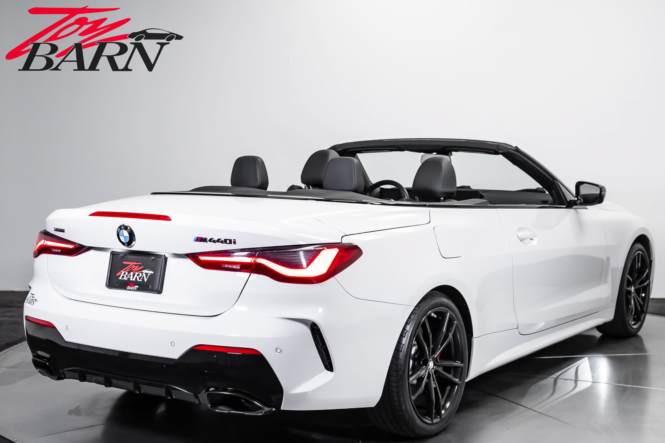 Used 2024 BMW 440i xDrive Convertible w/ Premium Package AWD/4WD image 5