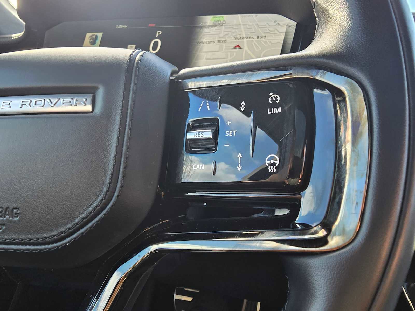 Used 2023 Land Rover Range Rover Sport SE Dynamic image 31