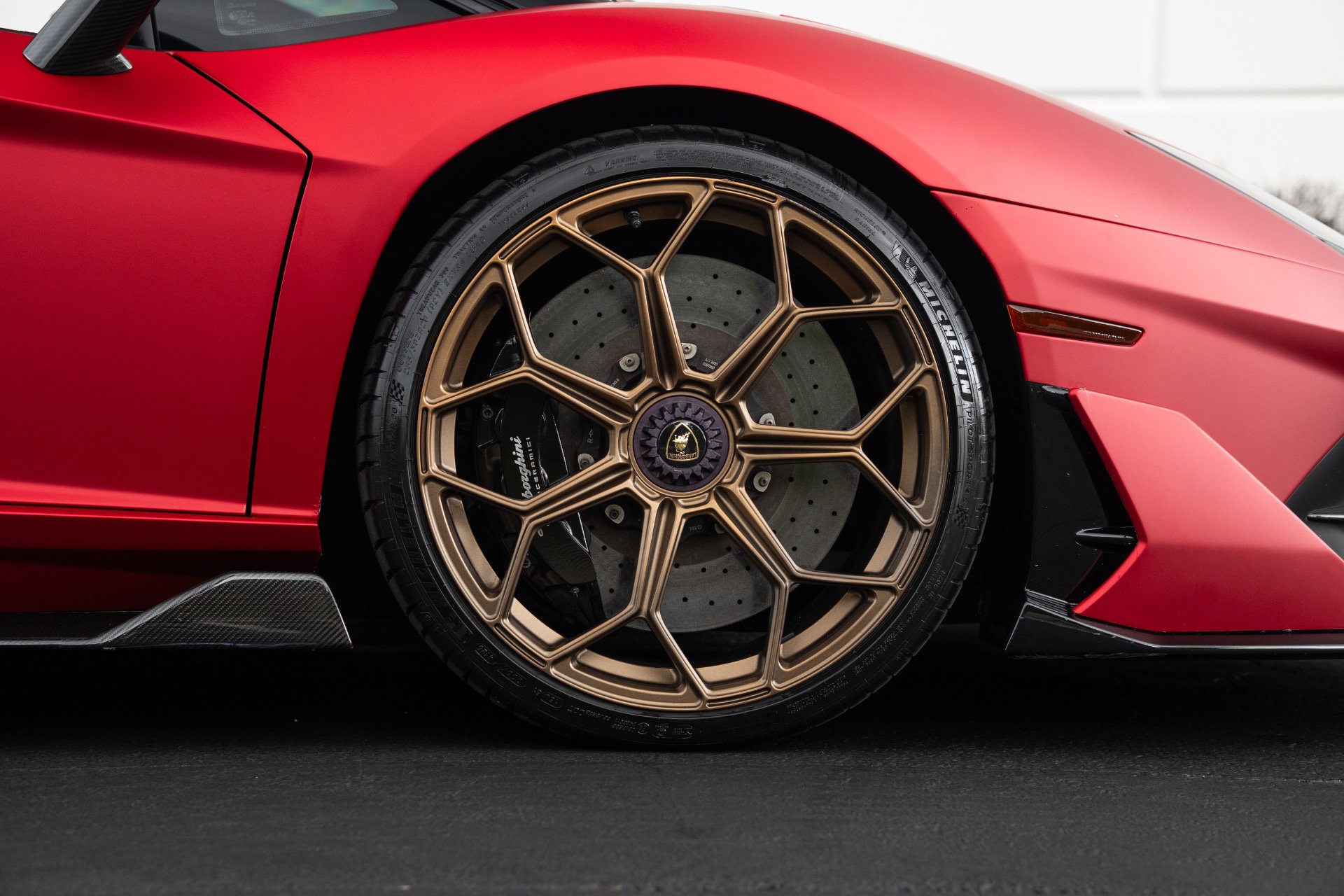 Used 2021 Lamborghini Aventador SVJ AWD/4WD image 5