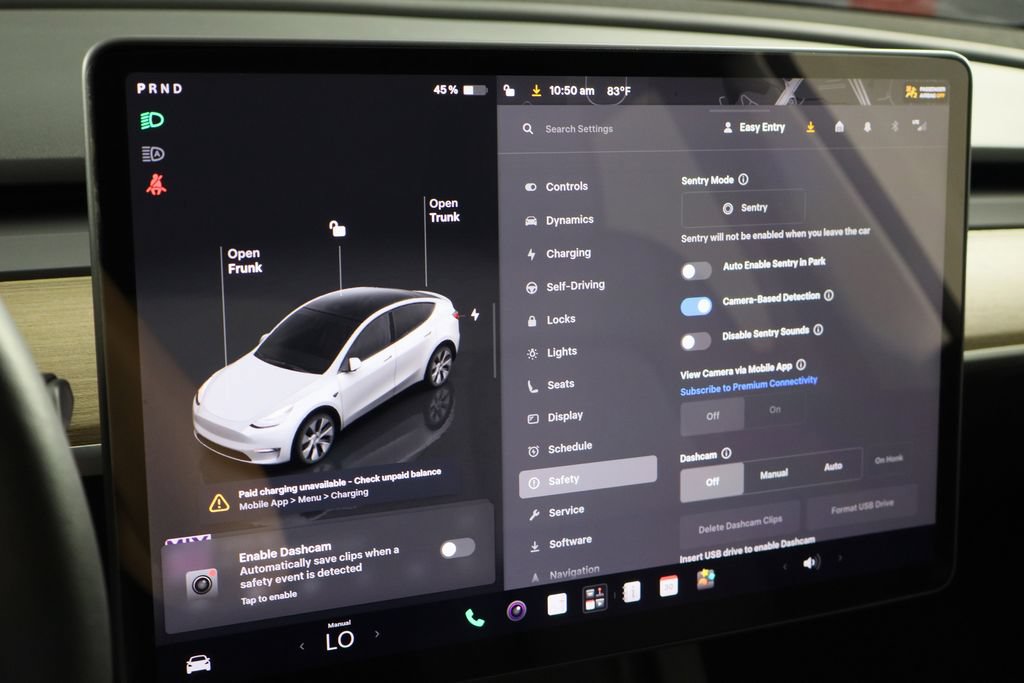 Used 2023 Tesla Model Y AWD image 32