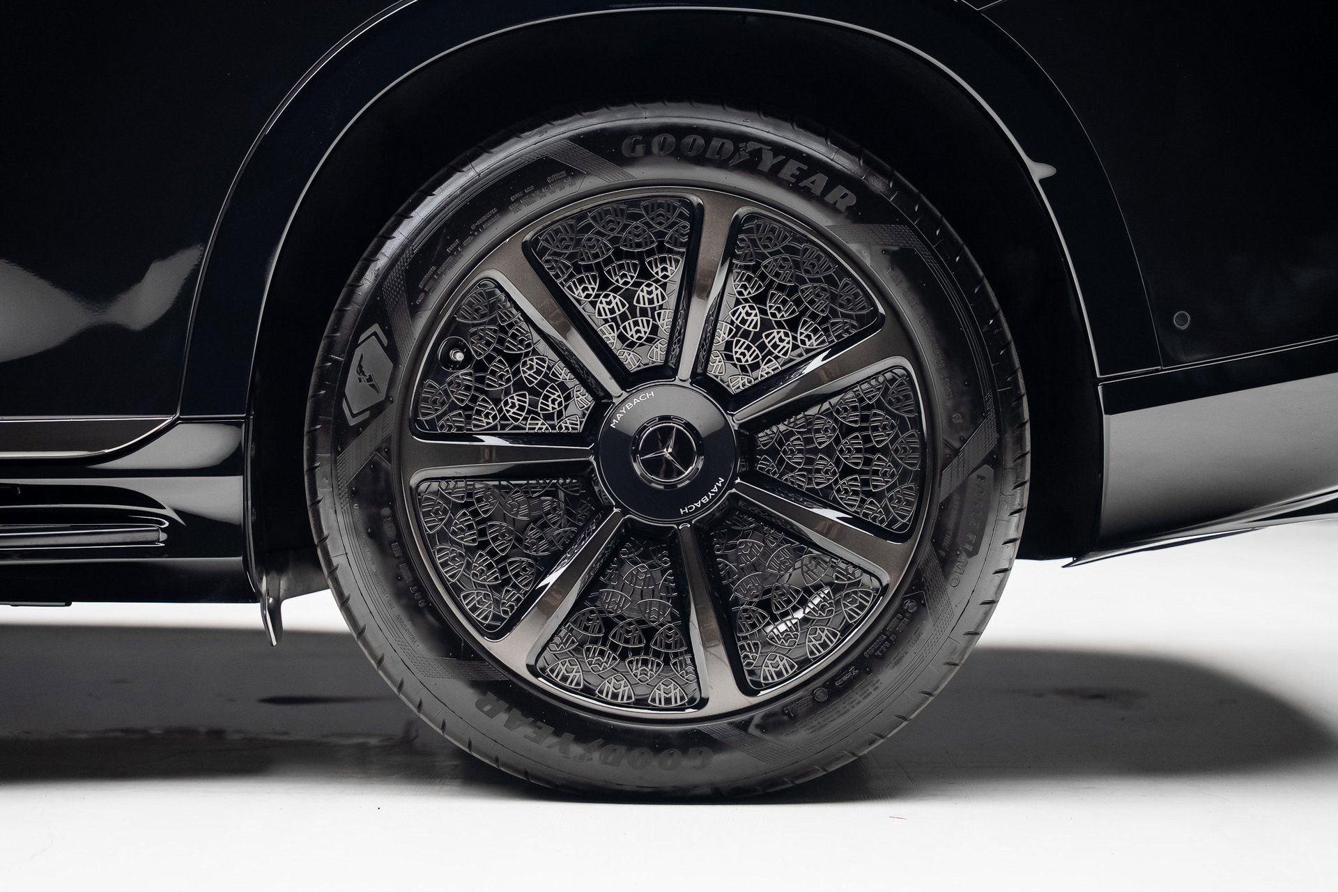 Used 2024 Mercedes-Benz Maybach EQS 680 4MATIC image 20