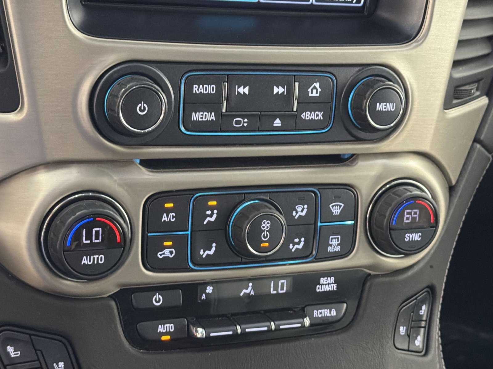Used 2019 GMC Yukon Denali w/ Denali Ultimate Package AWD/4WD image 20