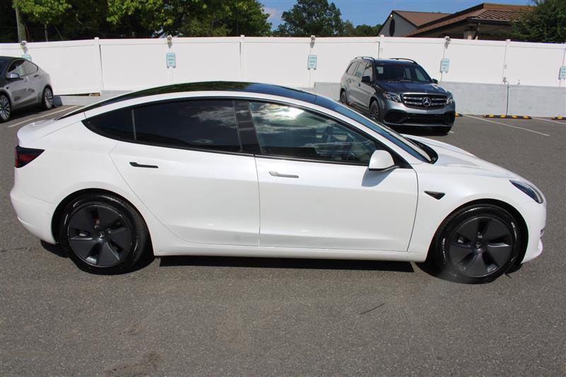 Used 2022 Tesla Model 3 Long Range AWD/4WD image 8