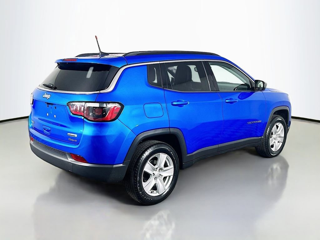 Used 2022 Jeep Compass Latitude w/ Sun and Sound Group image 7