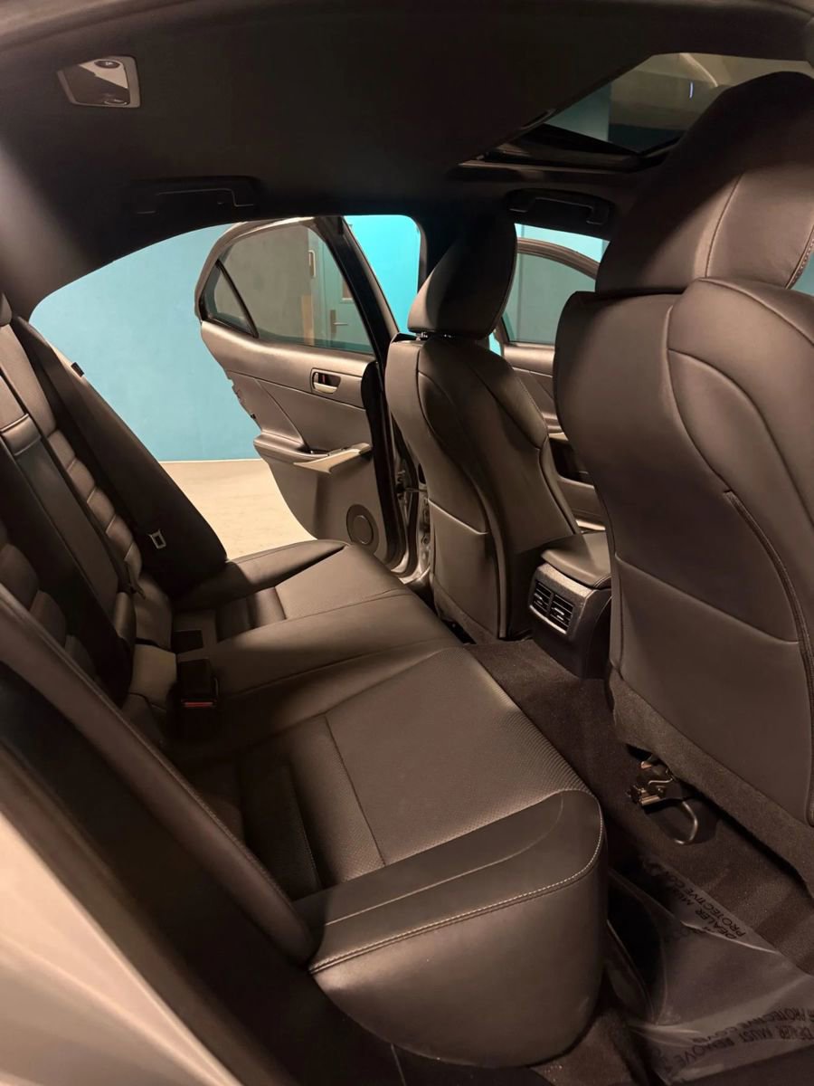 Used 2017 Lexus IS 300 F Sport w/ F Sport Package image 15