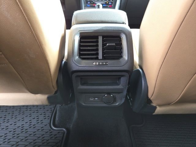 Used 2023 Volkswagen Tiguan SE AWD/4WD image 24
