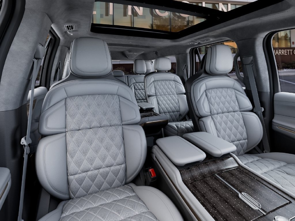 New 2027 Lincoln Navigator L Black Label AWD/4WD image 10
