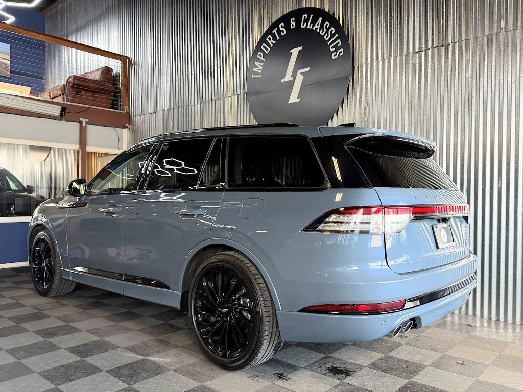 Used 2025 Lincoln Aviator Reserve w/ Equipment Group 201A AWD/4WD image 3