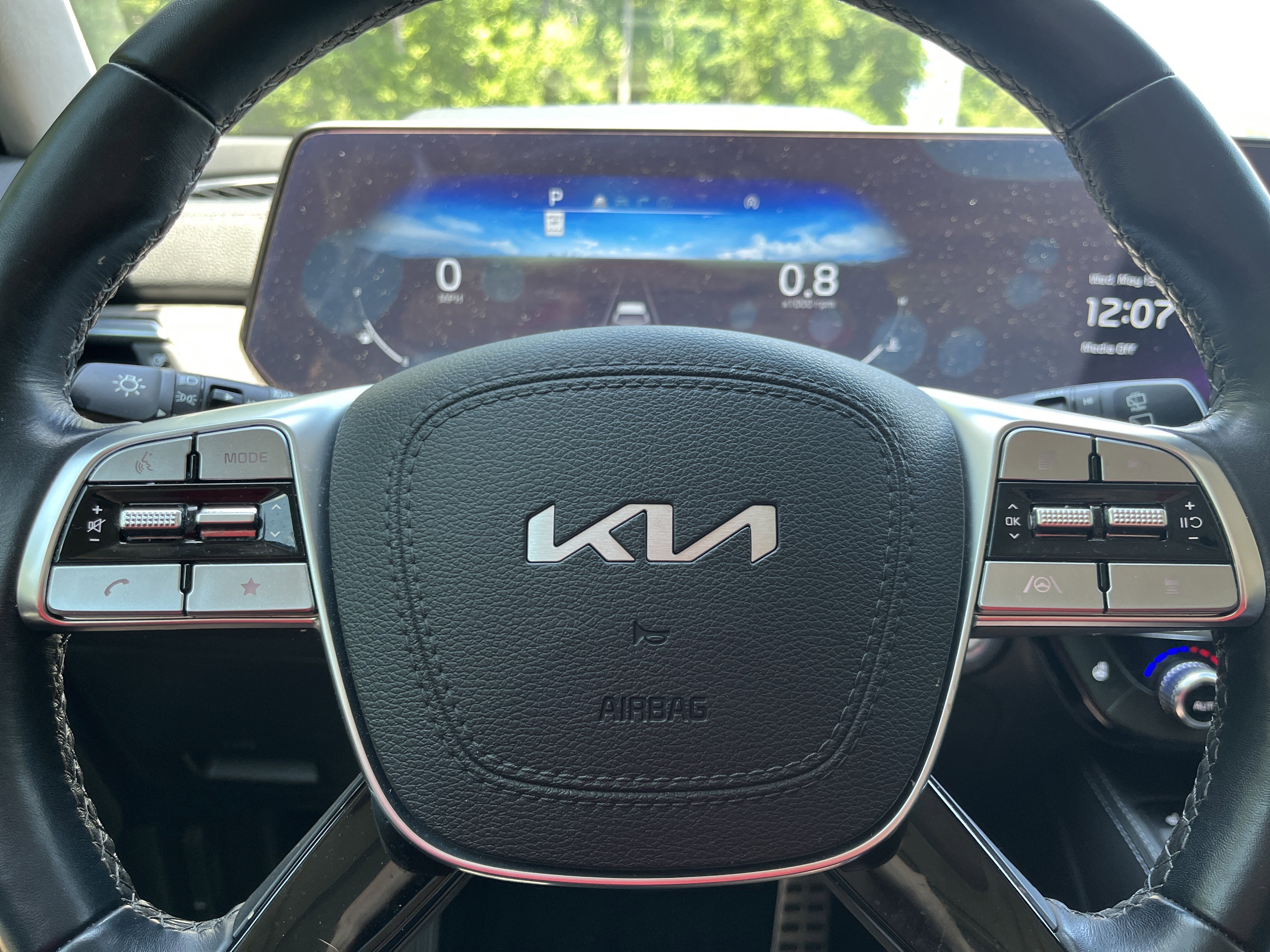 Used 2025 Kia Telluride SX Prestige AWD/4WD image 12